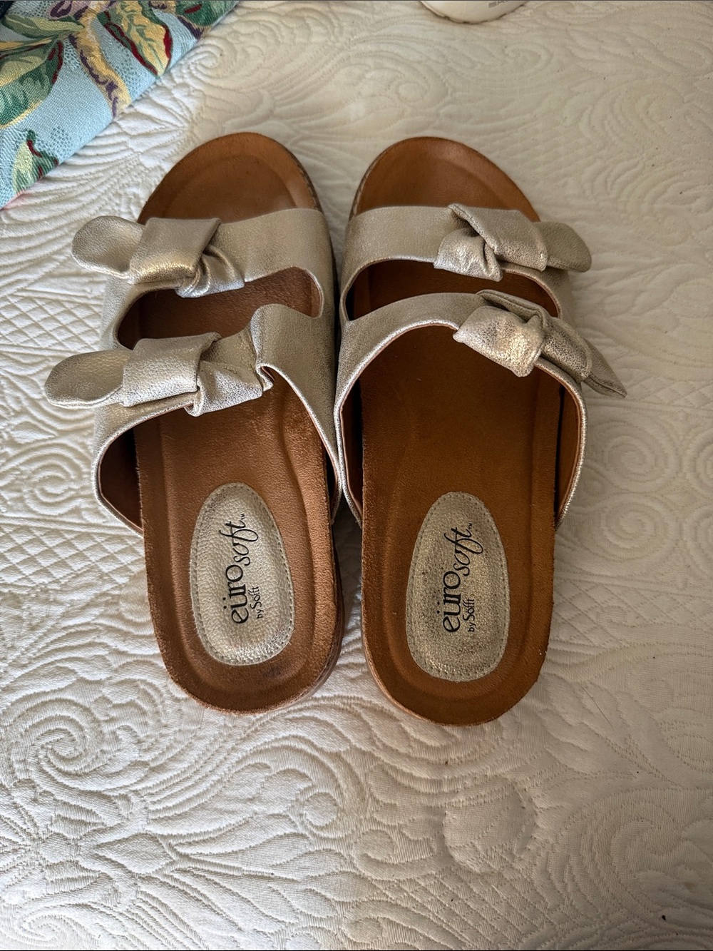 Eurosoft Women's Metallic Silver Bow Slide Sandals